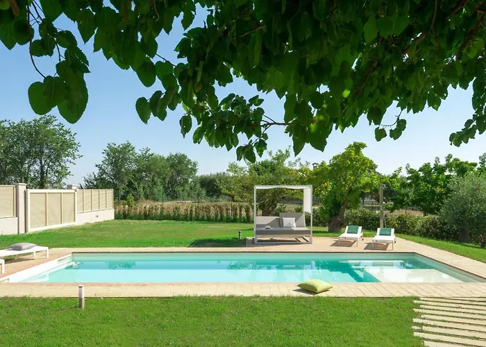 Traiani- Marken Urlaub- Privater Pool By Interhome
